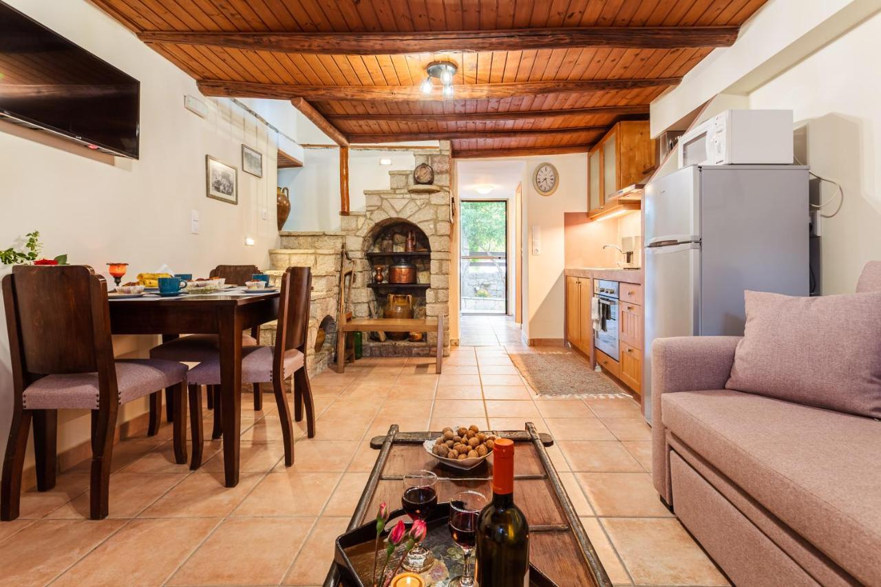 Petalidi Olive Garden Stone House Near The Beach מראה חיצוני תמונה