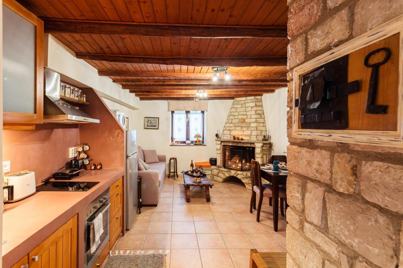 Petalidi Olive Garden Stone House Near The Beach מראה חיצוני תמונה