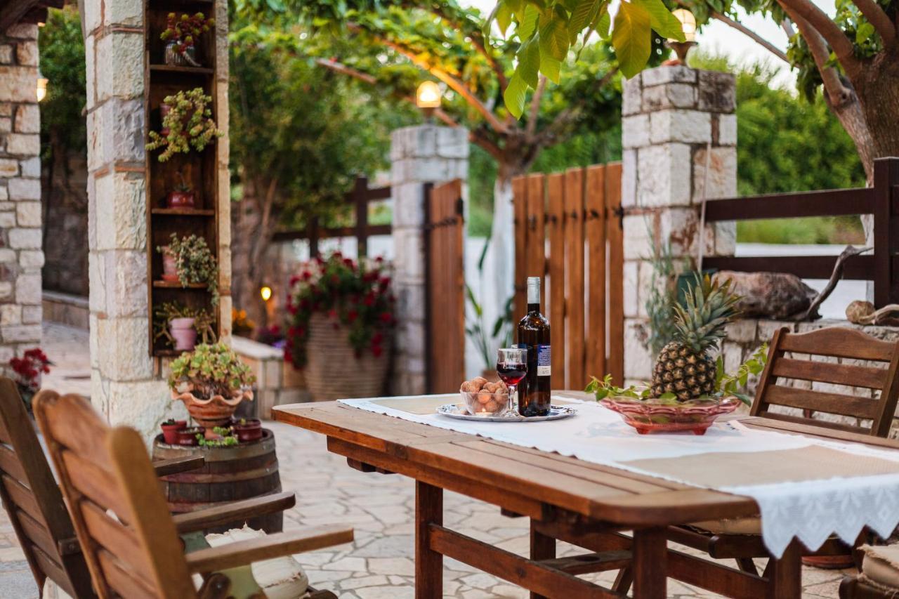 Petalidi Olive Garden Stone House Near The Beach מראה חיצוני תמונה